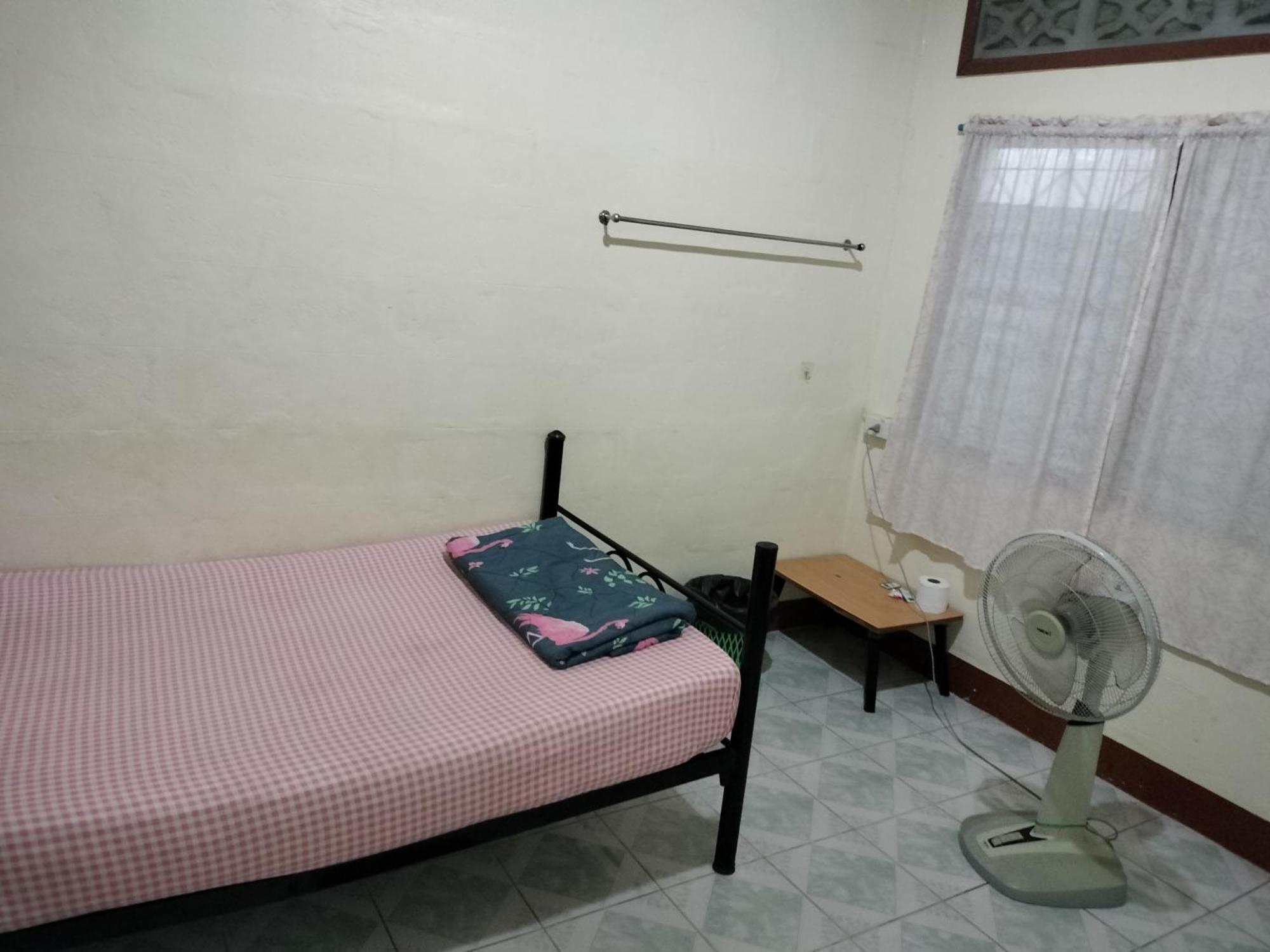 Canaan Guesthouse Kanchanaburi Exterior photo