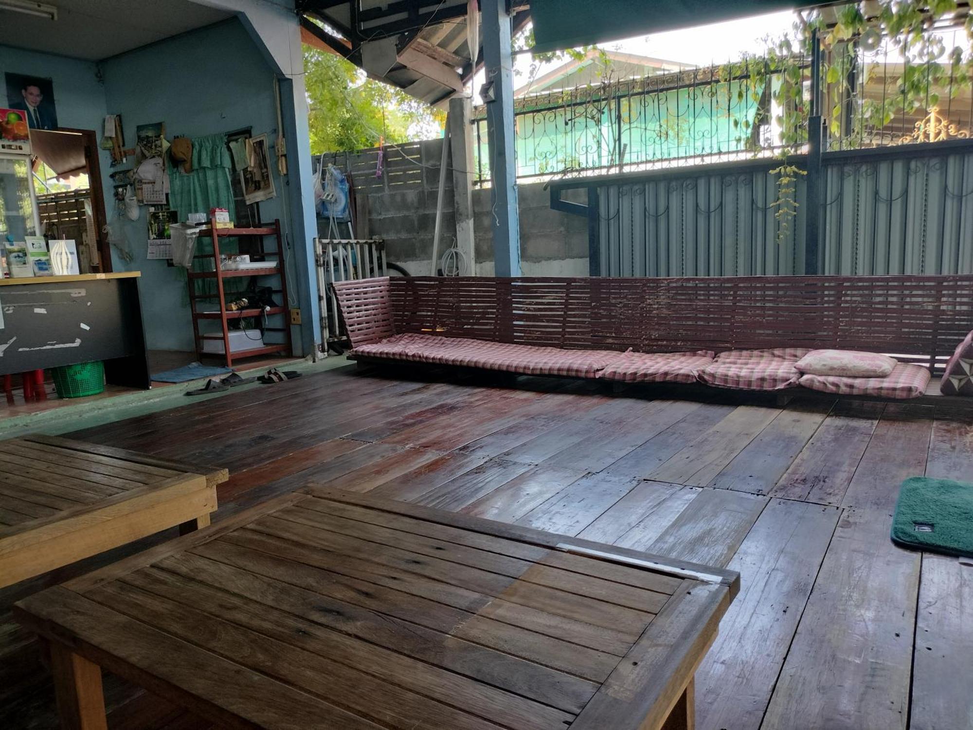 Canaan Guesthouse Kanchanaburi Exterior photo